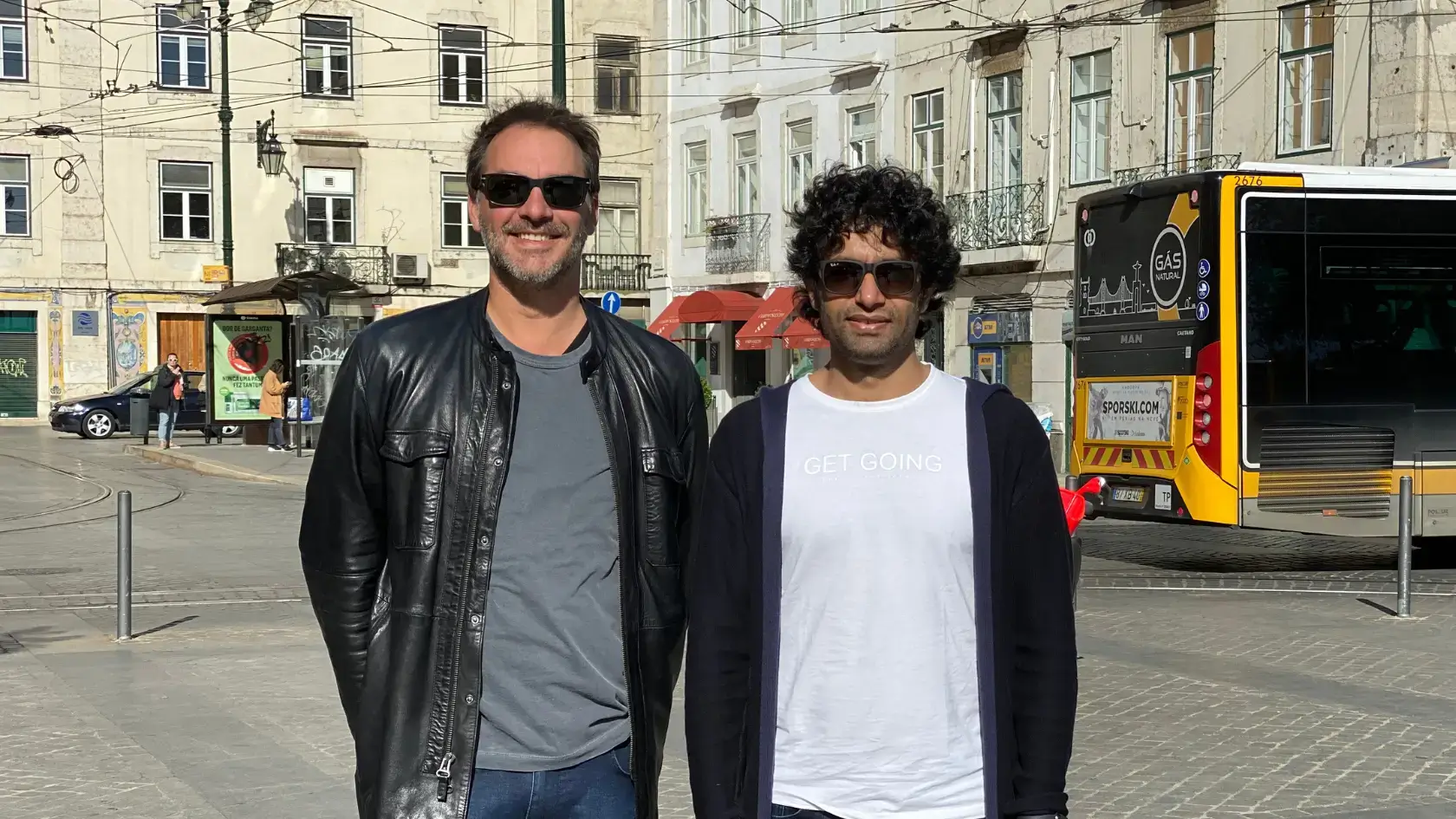 AI-generated content previews in Apaya